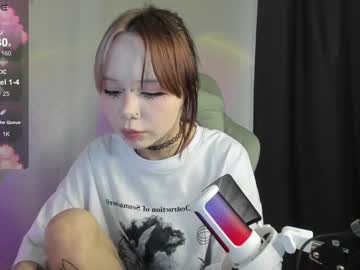 girl Watch The Newest Xxx Webcam Girls Live with gummi_heart