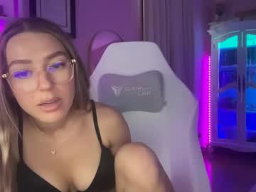 girl Watch The Newest Xxx Webcam Girls Live with montanabluee