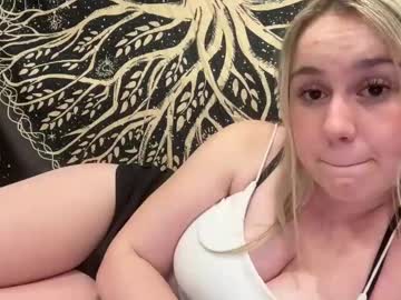girl Watch The Newest Xxx Webcam Girls Live with emiilywild