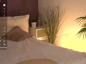 girl Watch The Newest Xxx Webcam Girls Live with elliefrost